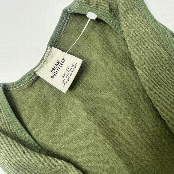 Urban Outfitters Ribbed Vest Size XS Green Cropped Sleeveless Basics - Picture 7 of 8